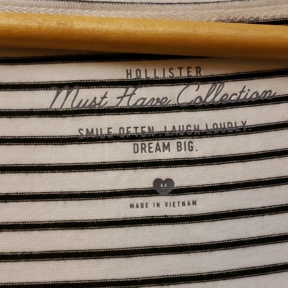HOLLISTER STRIPE TEE SIZE MEDIUM - Picture 5 of 8